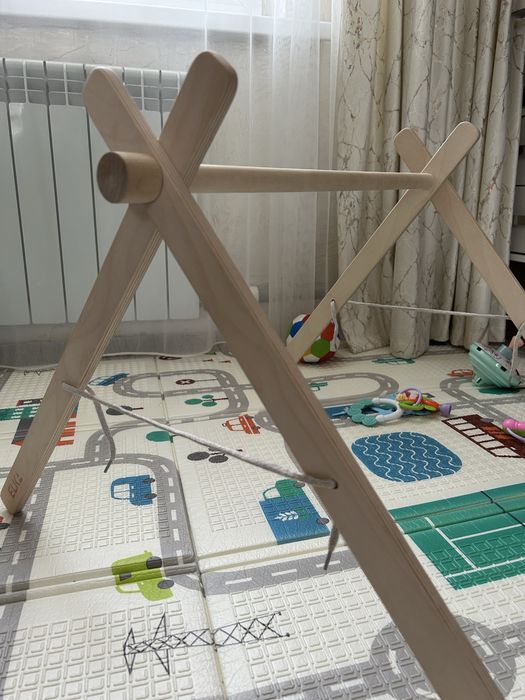 Детский мобиль деревянный