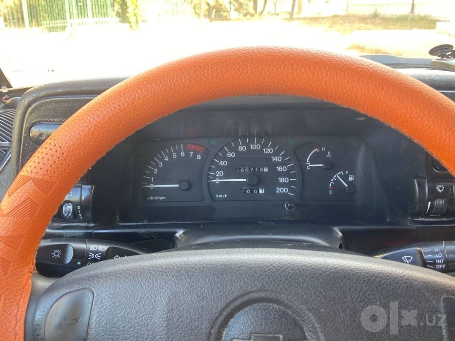 Daewoo nexiya. 1