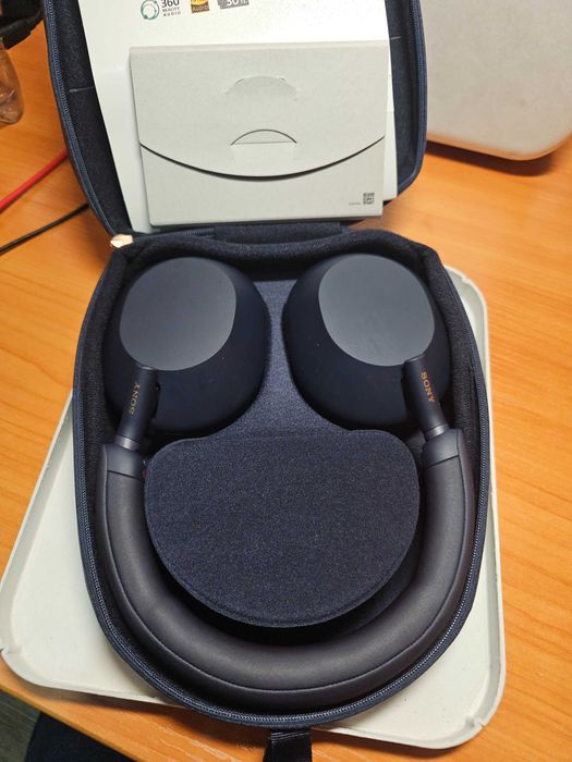Продам Sony WH-1000XM5
