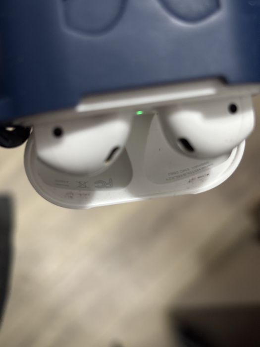 Эйпродс в отл состояние