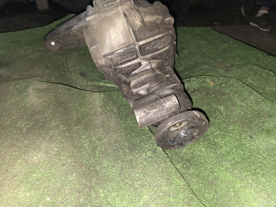Редуктор передний Мерседес мерс мл320 мл 320 ml 163 w163