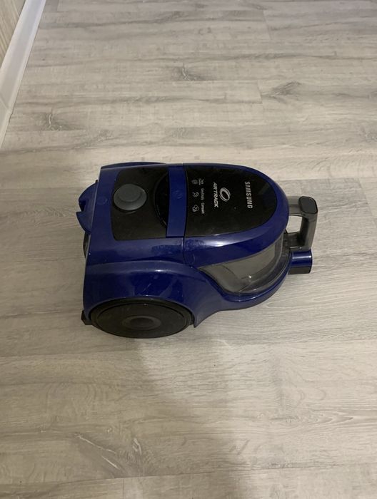 Срочно продам пылесос