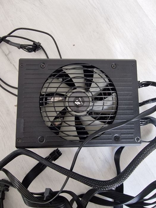 Sursa PC HX1200i Corsair