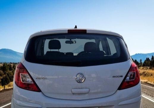 Dezmembrez 1.3 cdti A13DTC F17 4 usi alb Z474 Opel Corsa D facelift