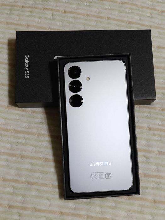 Samsung S25 128 gb Ram 12 5G EAC