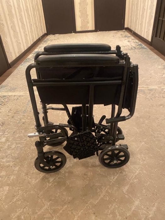 Инвалидная коляска