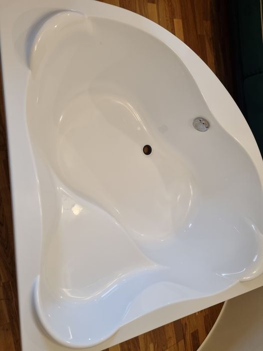 VÂND URGENT!! Cadă de baie New York 140x140