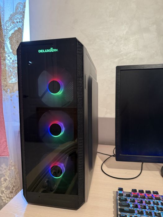 Полный комплект игровое вместе с столом