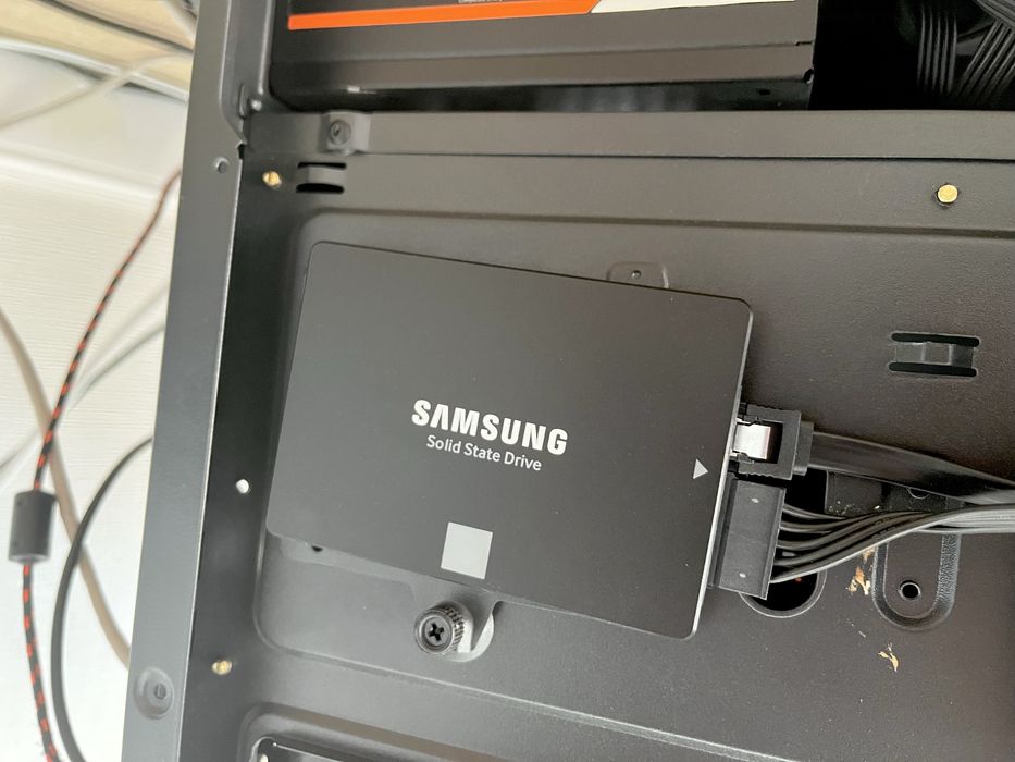 Продам SSD SAMSUNG 2tb