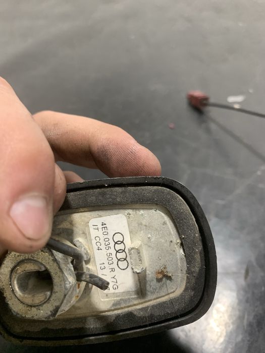 Antena Radio Audi A8 D3 3.0 TDI 4E0035503R