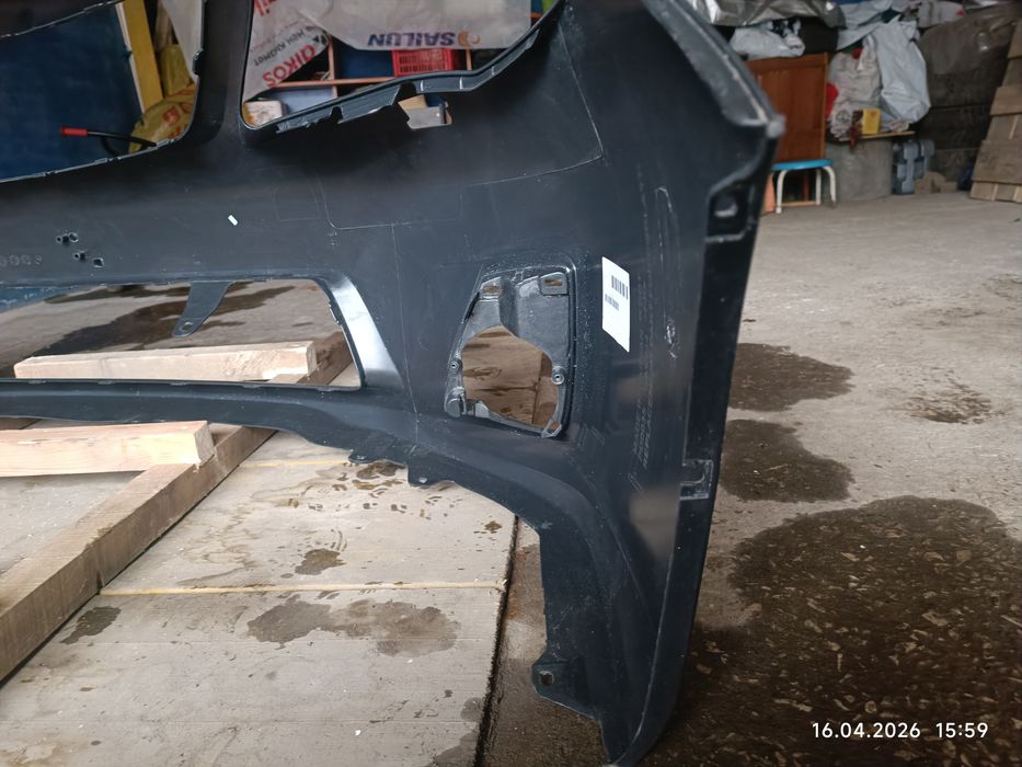 Продам бампер передний