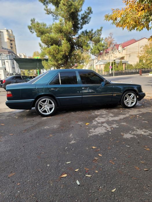 Продам Мерседес Бенз w124