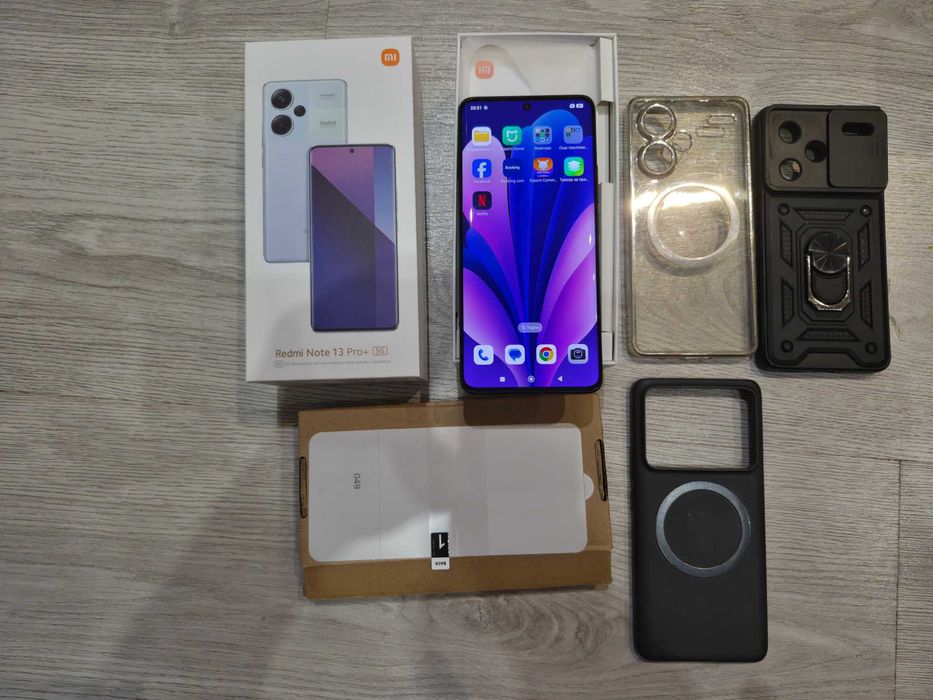 Xiaomi Redmi Note 13 Pro+ 5G 256GB в отлично състояние – като нов