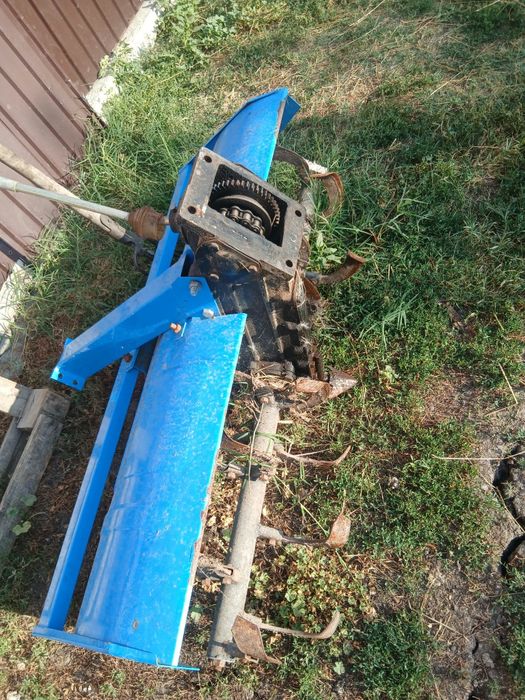 Se vinde tractor