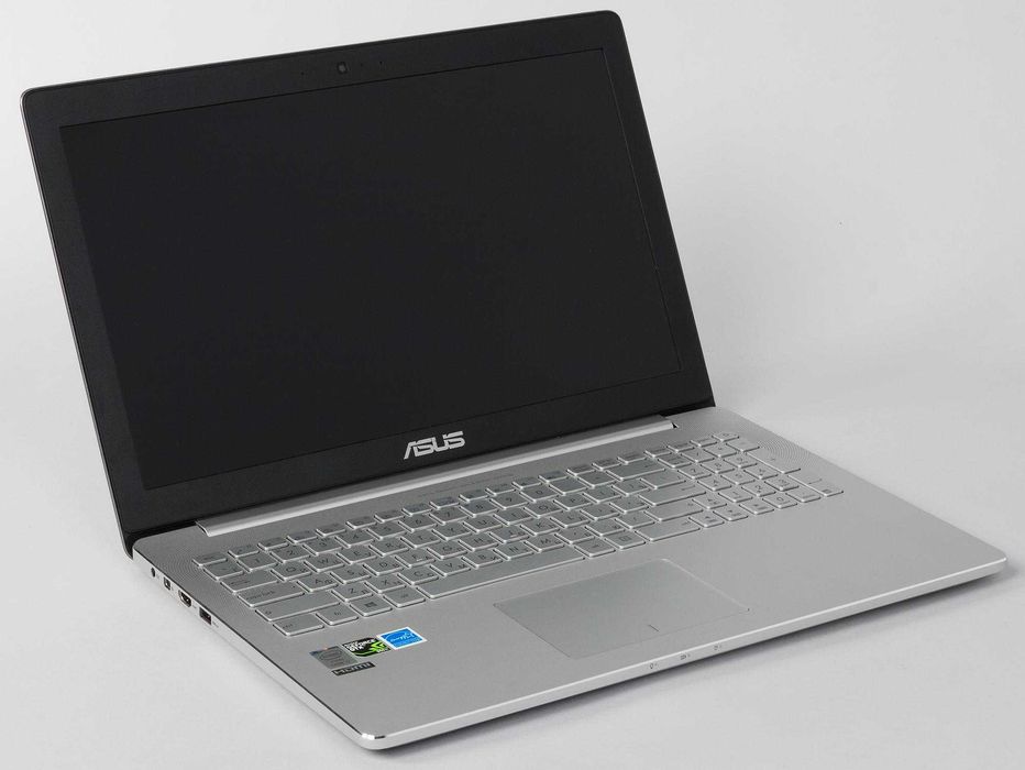 ASUS ZenBook Pro UX501JW – i7 / 12GB RAM / SSD / 4K Touch – stare foarte bună