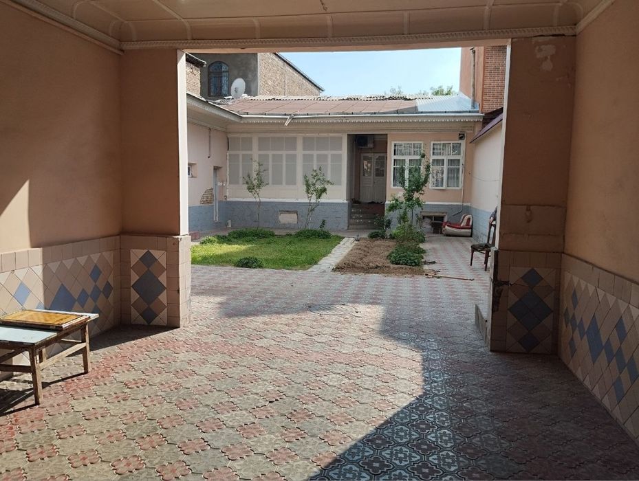 Продаётся Дом Участок 3,5-Сотки Комнат-5 Самарканд Дарвоза