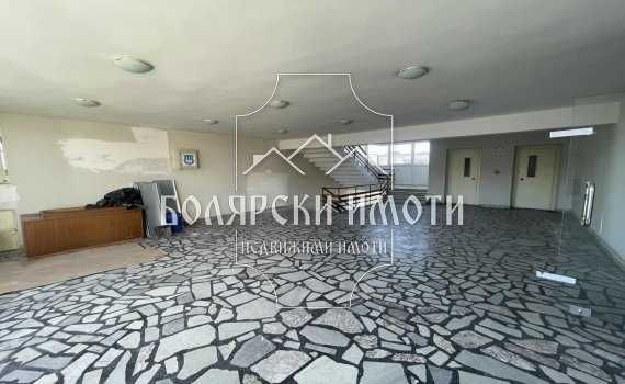 Продава се Офис в Велико Търново, Център - 433 кв.м за 539 €/кв.м - Снимка #15