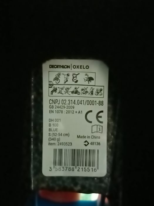 Продам детский шлем, почти новый .