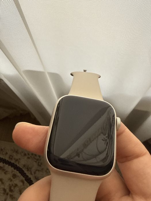 Apple Watch Series 8 GPS 41 мм Silver Aluminum