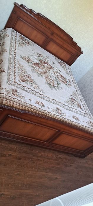 Продается спальный мебель