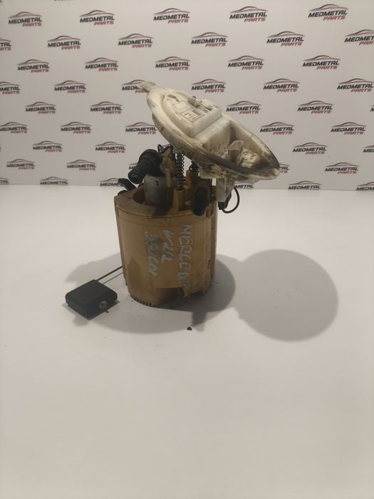 Помпа в резервоара Mercedes E W212 350 CDI A2124700194
