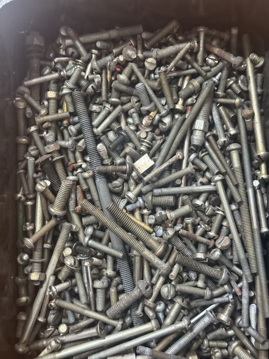 Болты, гайки, шайбы