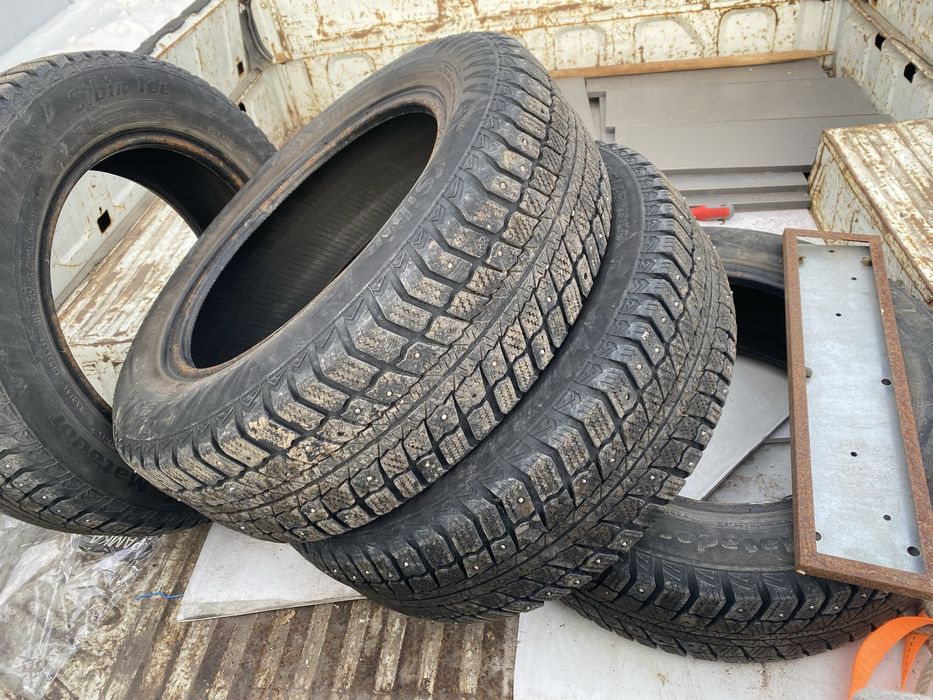 Продам резину зима р15