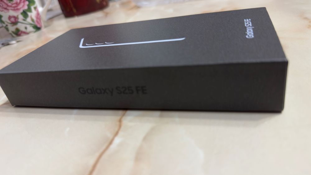 Samsung Galaxy S25 FE