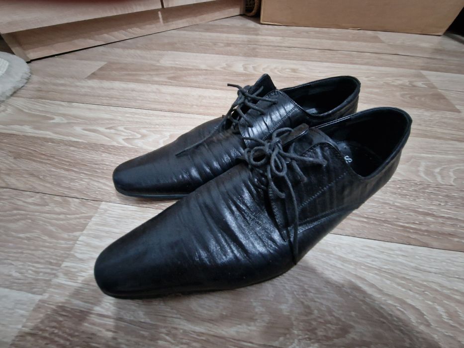 Pantofi bărbătești mărimea 44