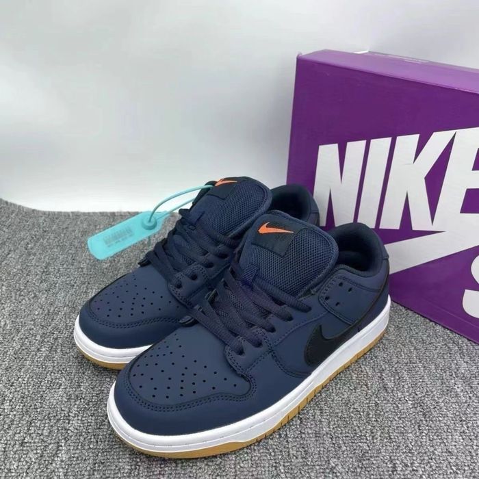 Продам новые кроссовки