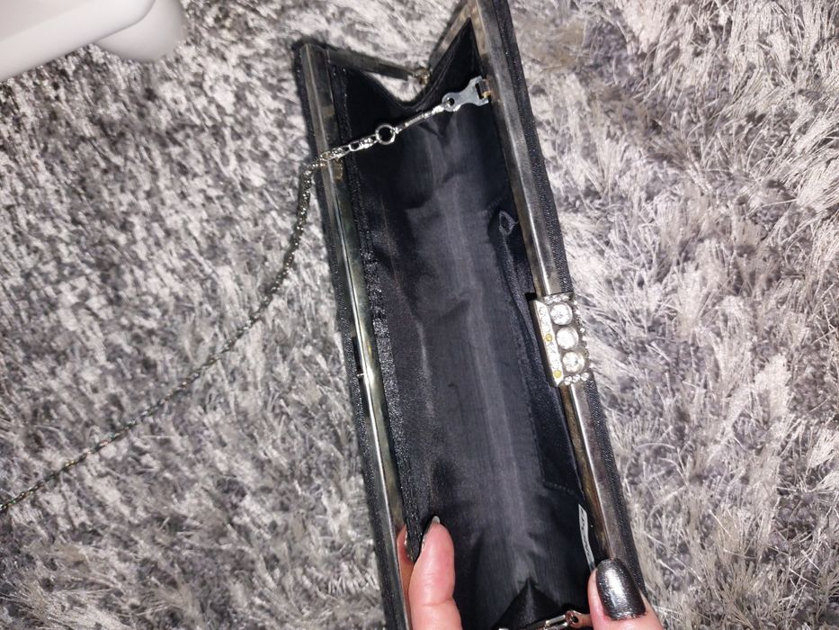 Genti de ocazie, plic si clutch