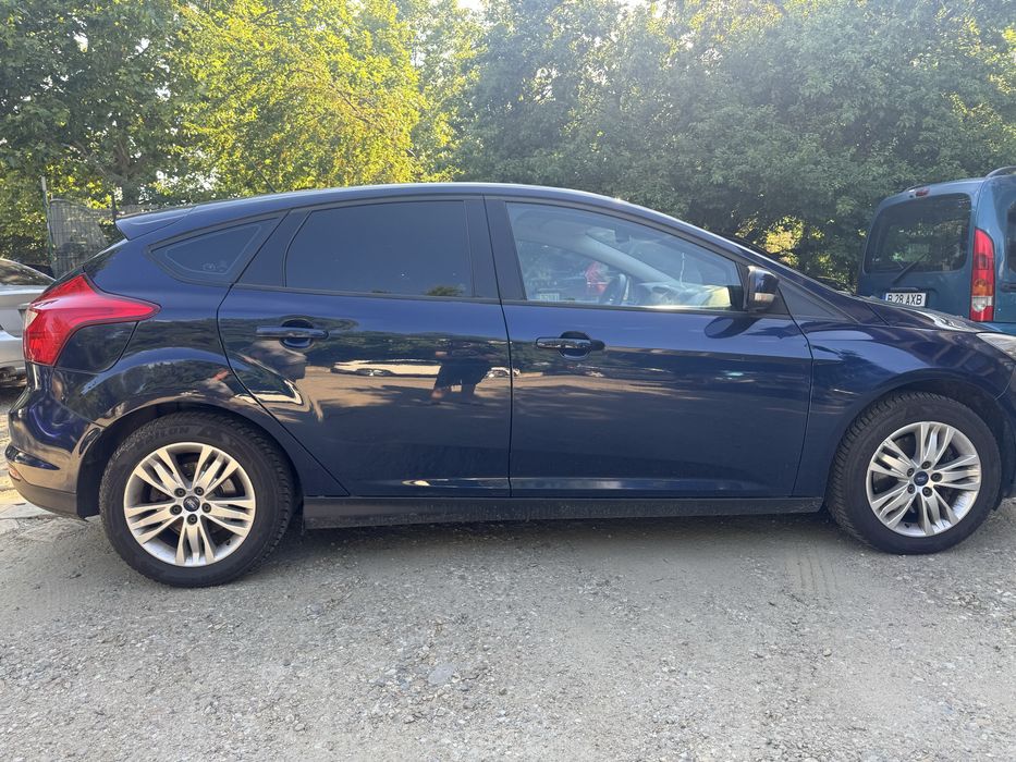 FORD Focus 2011 — imagine 4