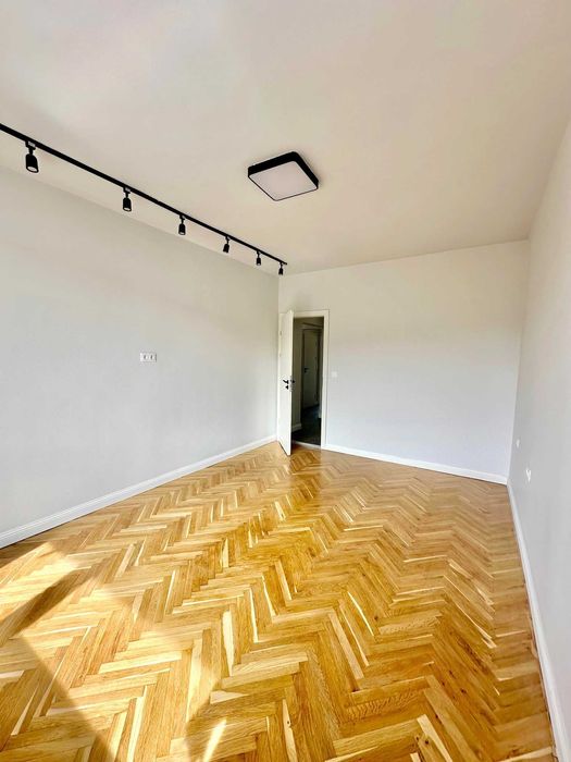 Продава се Четиристаен апартамент в София, Банишора - 90 кв.м за 1757 €/кв.м - Снимка #9