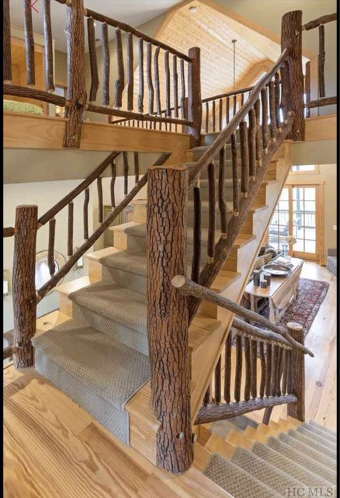 Rustic va eco uslubidagi zinapoya yasaydigan usta kerak.