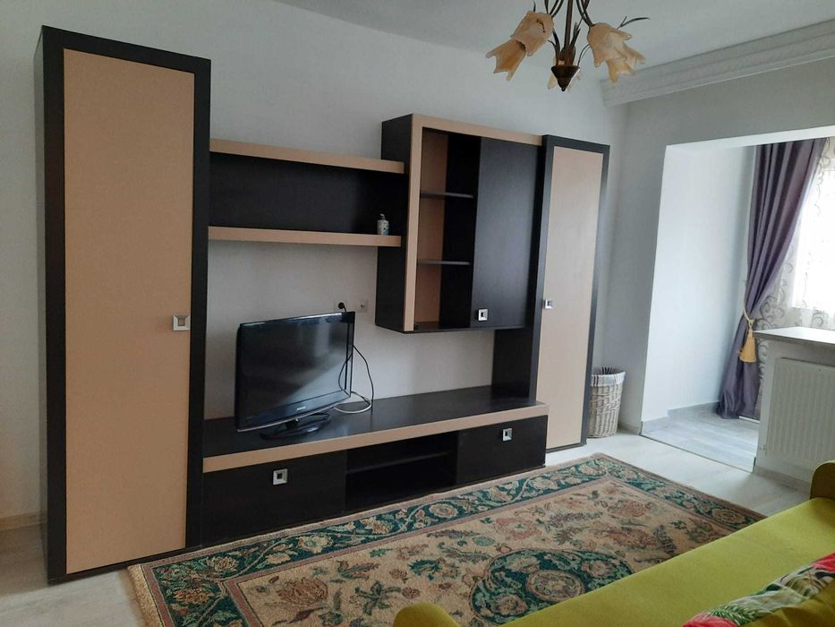 Închiriez garsonieră