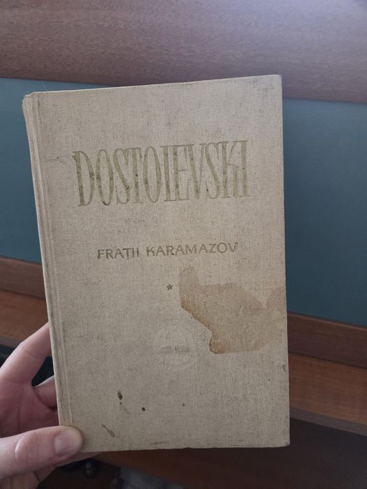 Dostoievski Fratii Karamazov