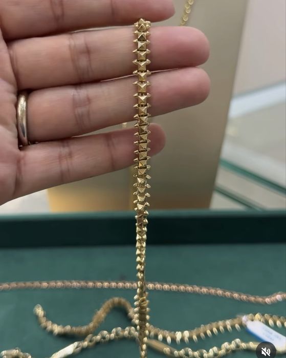 Золотой новый браслет в стиле Cartier Clash с шипами