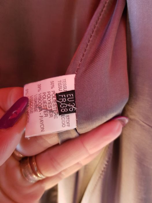 Pardesiu Nou,mărimea M,Model nou Italia