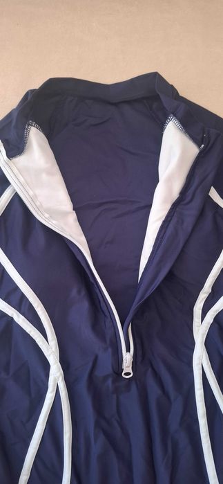 Costum de baie întreg nou