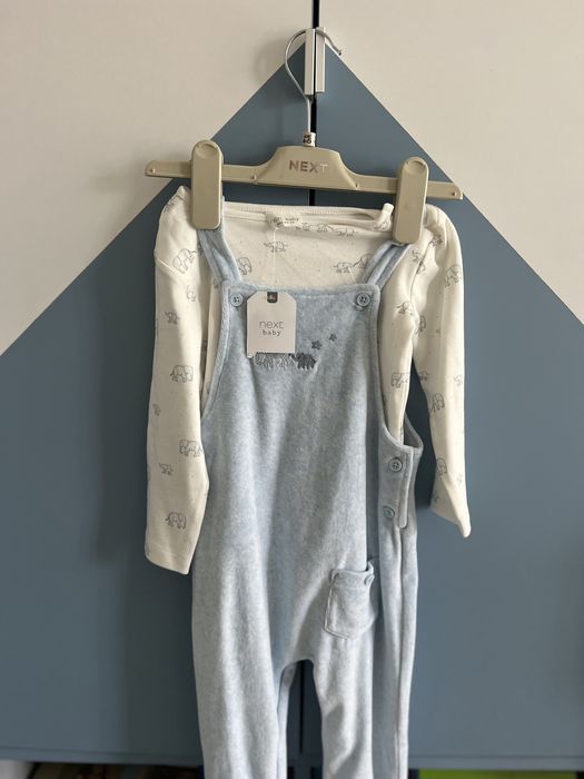 Нови и запазени дрешки Zara и Next, размери 12-18 месеца