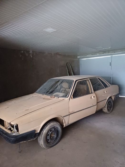 Audi 80 1980 yil Srochna sotladi