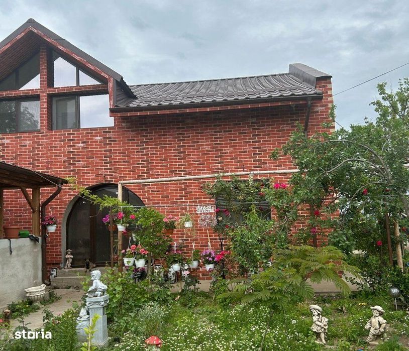 Vanzare Vila Eleganta 289 mp, Frumusani