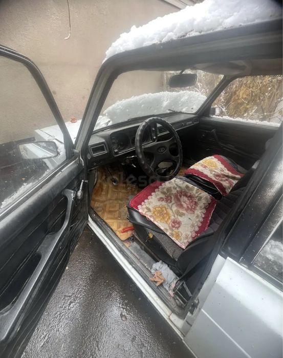 Продам авто ваз 2105