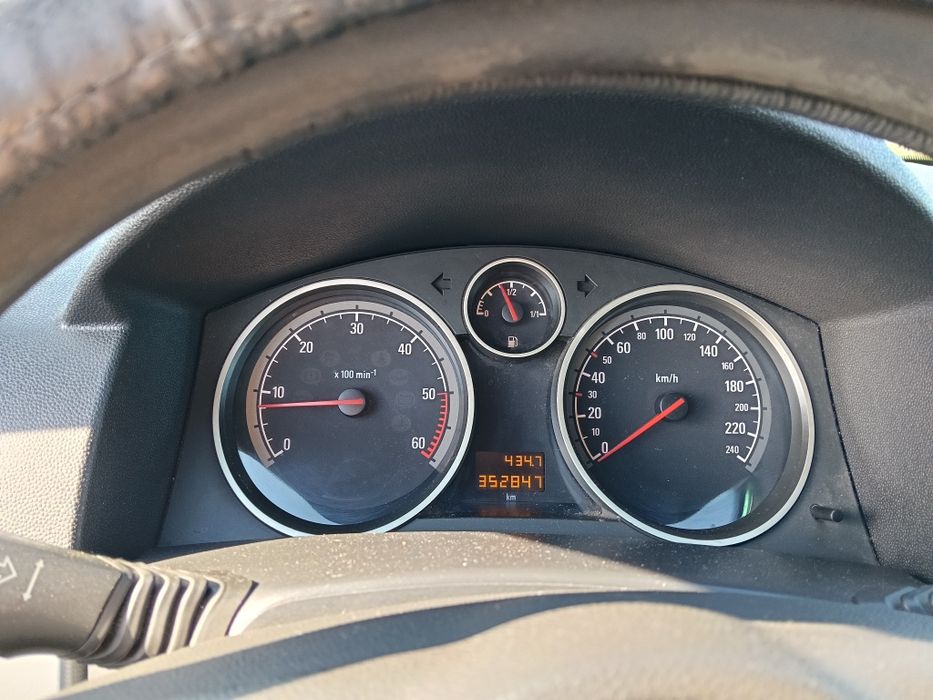 Opel Astra h 1.7