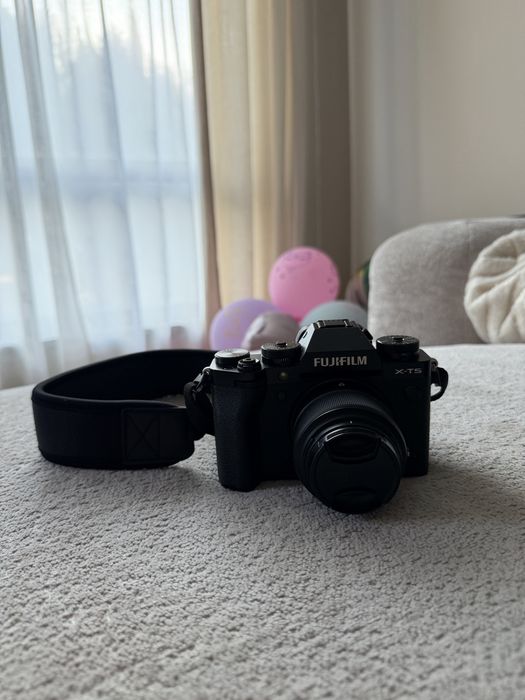 Fujifilm X-T5 + 3 обектива
