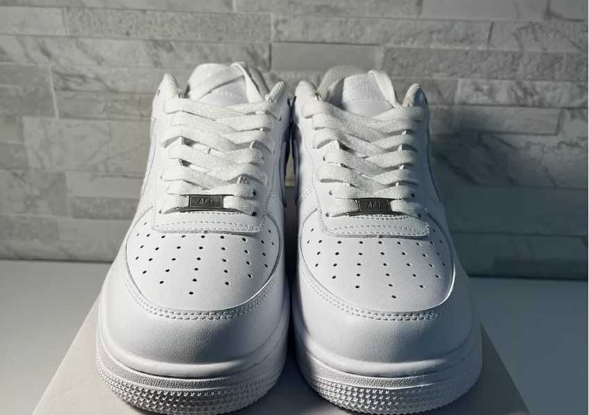 *NEW* Nike Air Force 1 Low Triple White - livrare cu verificare