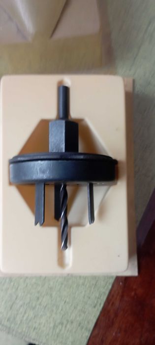 Боркорона за дърво,гипсокартон и т.н.