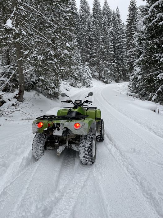 Vând atv Arctic Cat 550 EFI