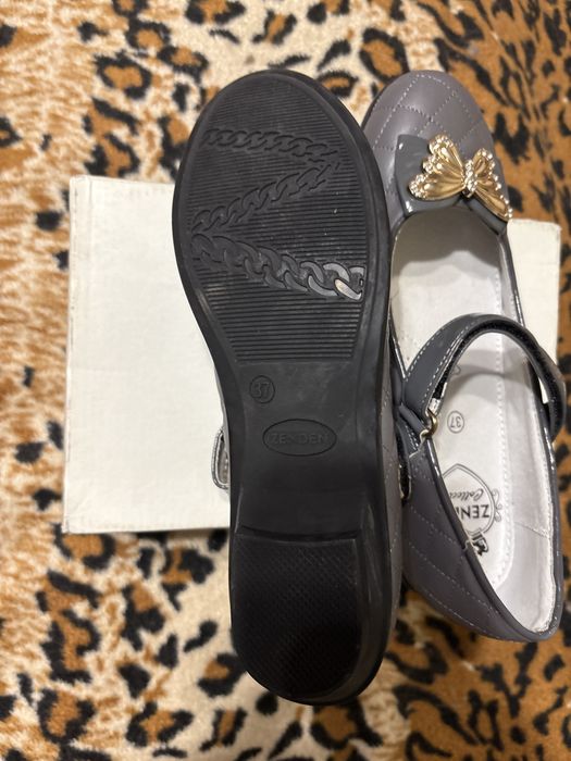 Туфли нарядные серые для девочки