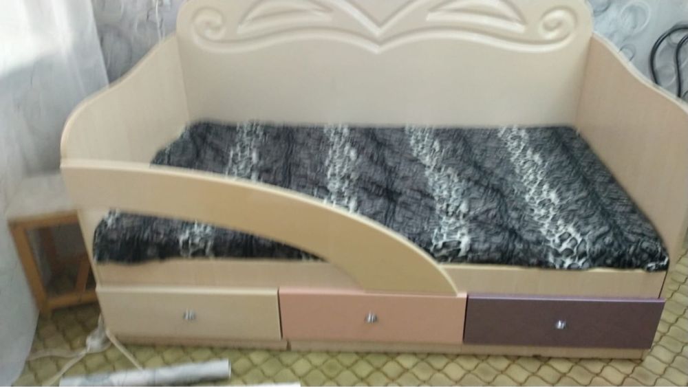 Продам кровать